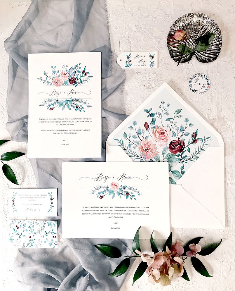 Invitación botánica personalizada eucalipto y rosas sobre con forro Marmarina